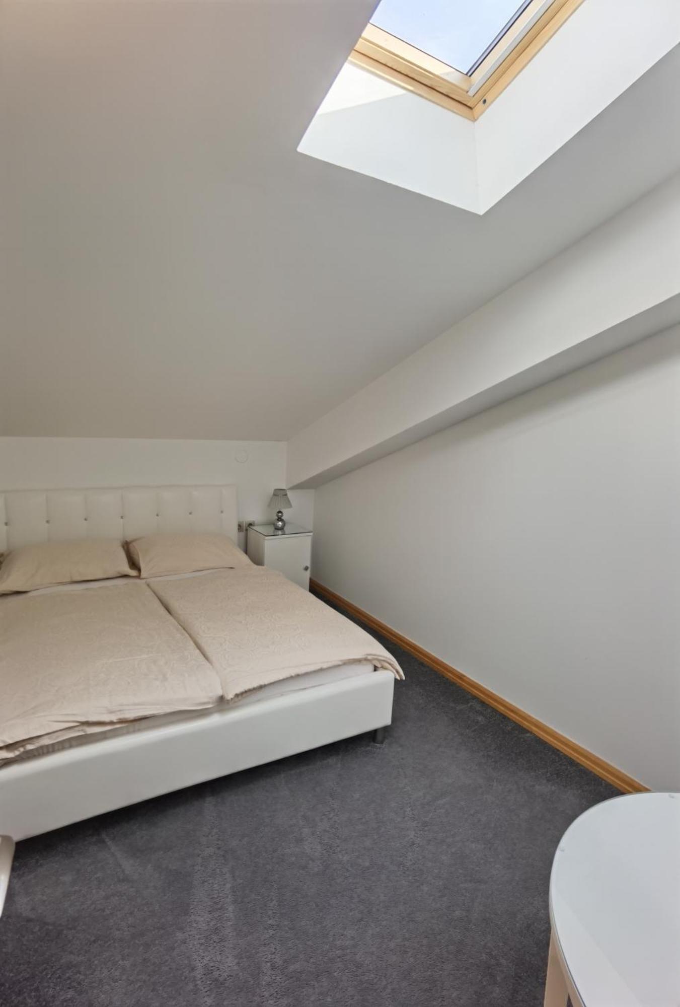 Apartment Skaline Malinska Bilik gambar
